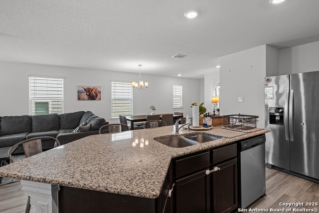 Listing photo id 11 for 11221 Amberina