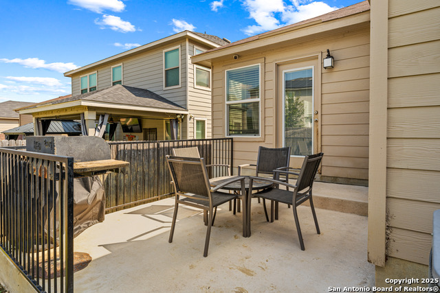 Listing photo id 24 for 11221 Amberina