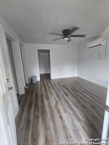 Details for 553 Barrett  B, San Antonio, TX 78225