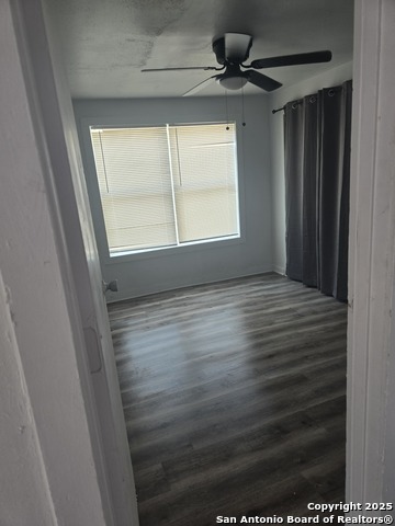 Image 4 of 7 For 553 Barrett B