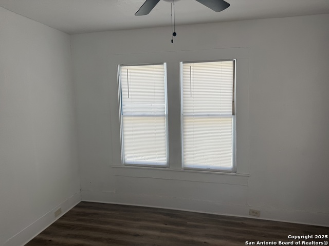 Image 5 of 5 For 553 Barrett  A