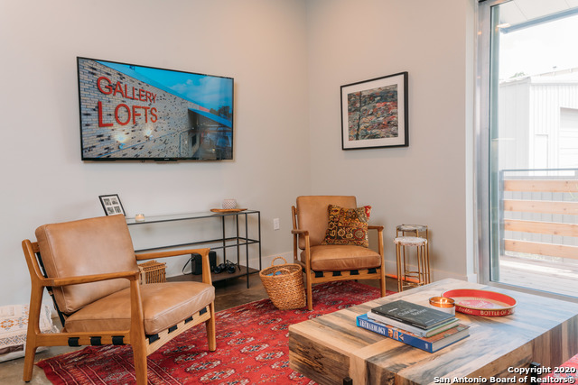 Image 12 of 21 For 210 Peden W 113