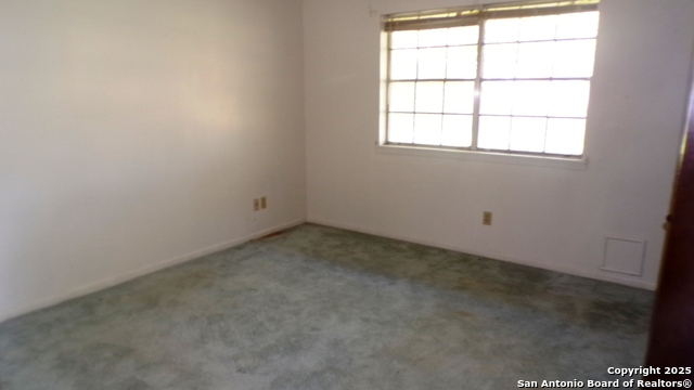 Image 32 of 34 For 1036 Hilltop Rd