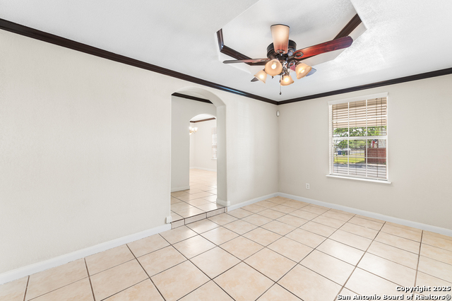 Image 11 of 25 For 8907 Silver Bow