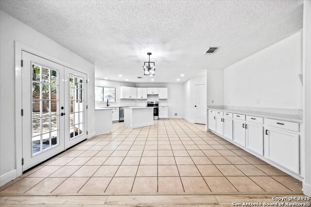 Image 15 of 42 For 7093 Rimwood