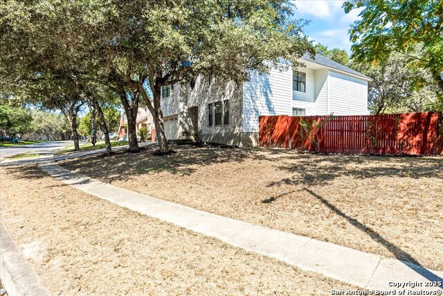 Image 3 of 42 For 7093 Rimwood