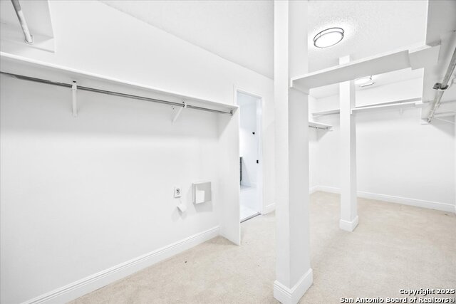 Image 30 of 42 For 7093 Rimwood