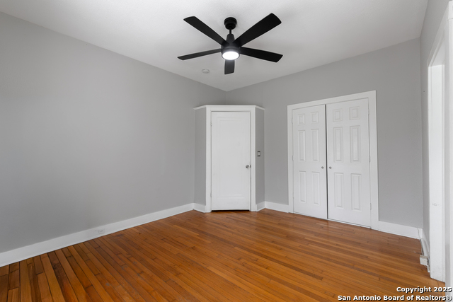 Image 24 of 35 For 517 Hollywood W