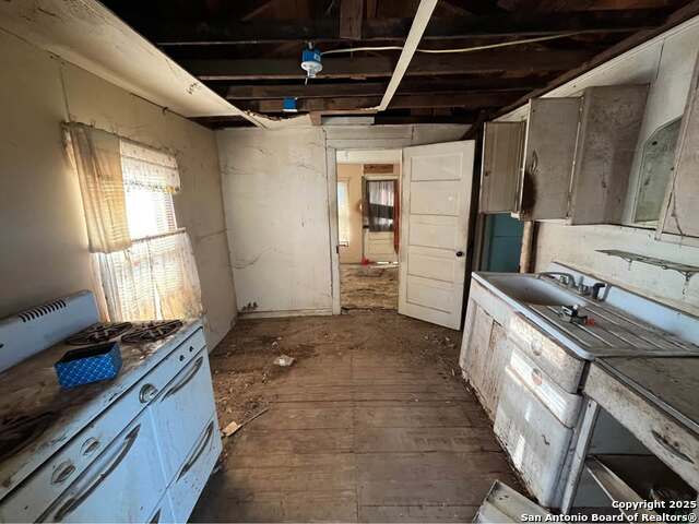 Image 6 of 7 For 1815 14th