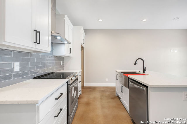 Image 12 of 30 For 1910 Houston St - Bldg.4 E