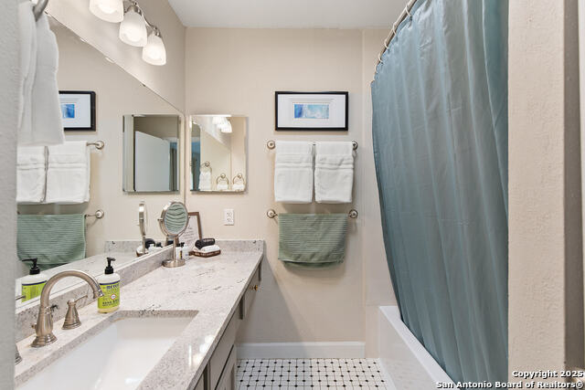 Image 16 of 30 For 2263 Regency Pt
