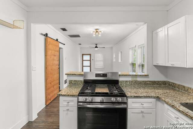 Image 13 of 17 For 1614 Palmetto Ave N