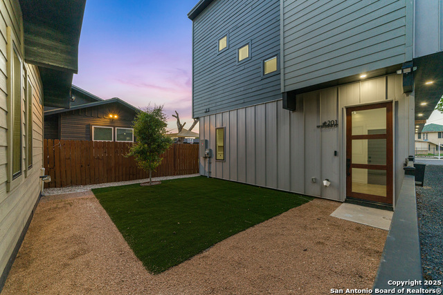 Details for 107 Harding Place #201  201, San Antonio, TX 78203