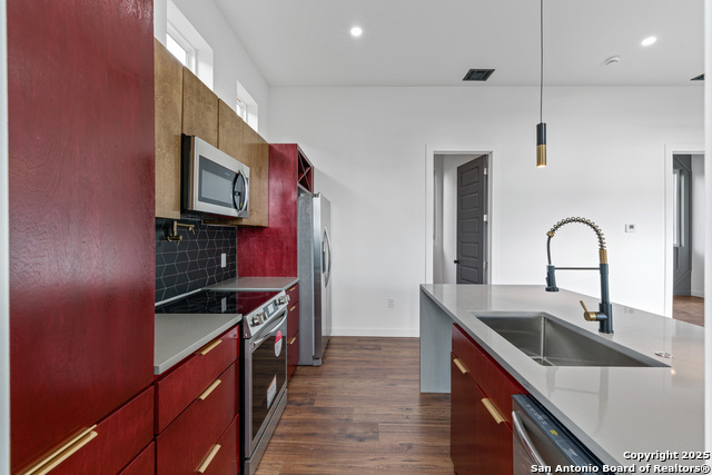 Image 14 of 27 For 107 Harding Place #201  201