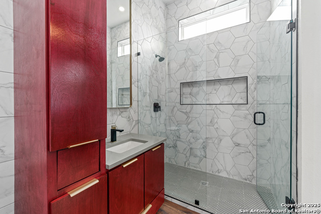 Image 20 of 27 For 107 Harding Place #201  201