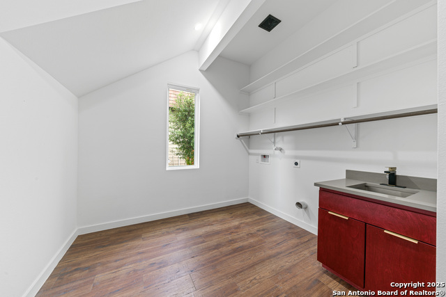 Image 23 of 27 For 107 Harding Place #201  201