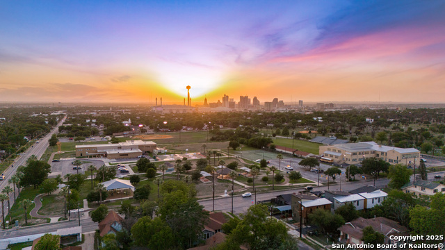 Image 25 of 27 For 107 Harding Place #201  201