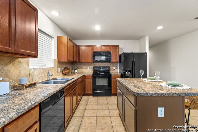 Image 11 of 29 For 27223 Lasso Bend