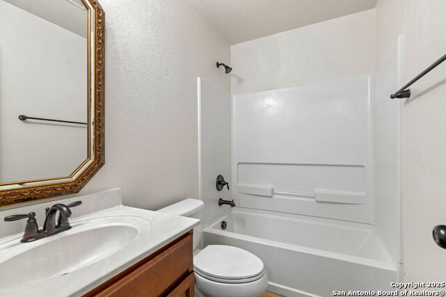 Image 23 of 29 For 27223 Lasso Bend