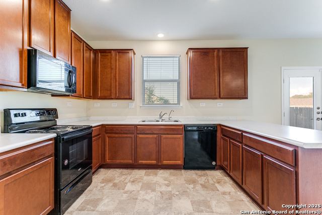 Listing photo id 8 for 5707 Tranquil Dawn