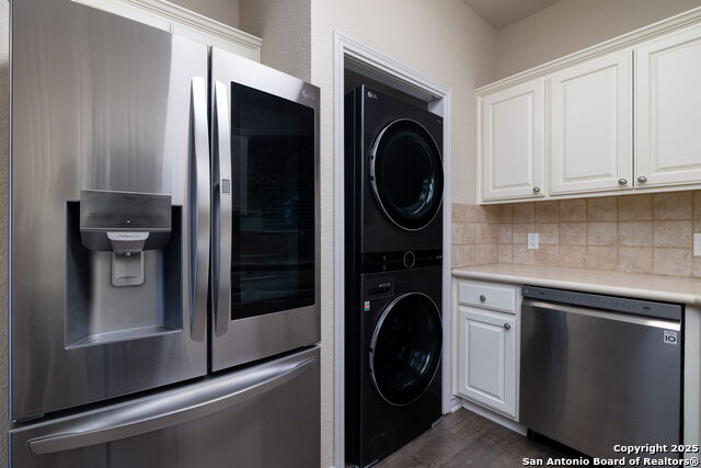 Listing photo id 17 for 20 Tapatio  205