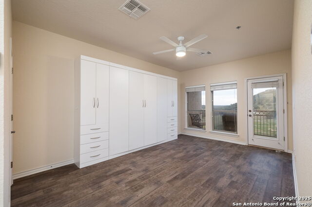 Listing photo id 21 for 20 Tapatio  205