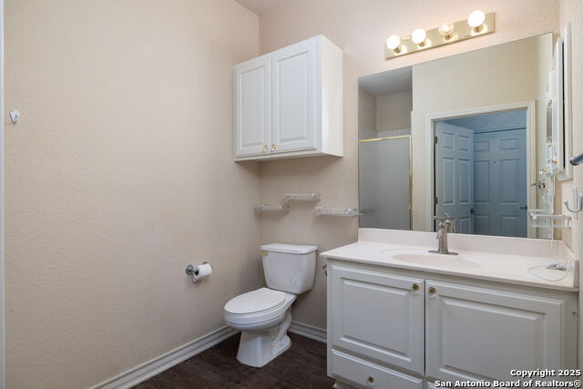 Listing photo id 24 for 20 Tapatio  205