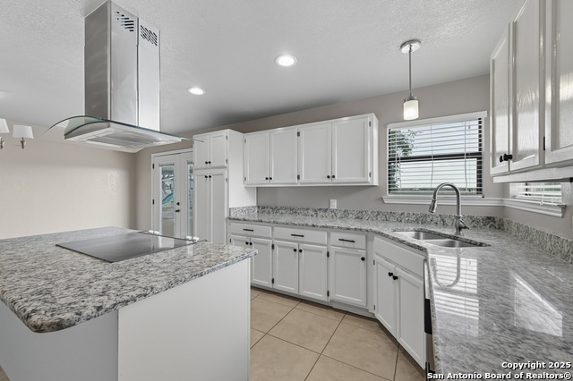 Image 13 of 44 For 706 Sunrise