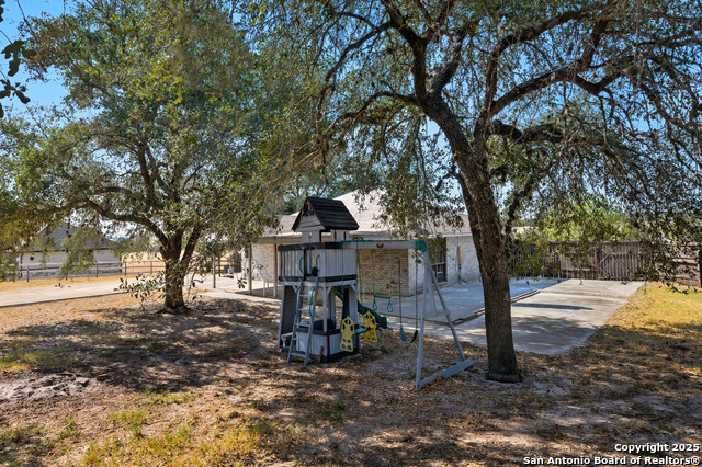 Image 28 of 44 For 706 Sunrise