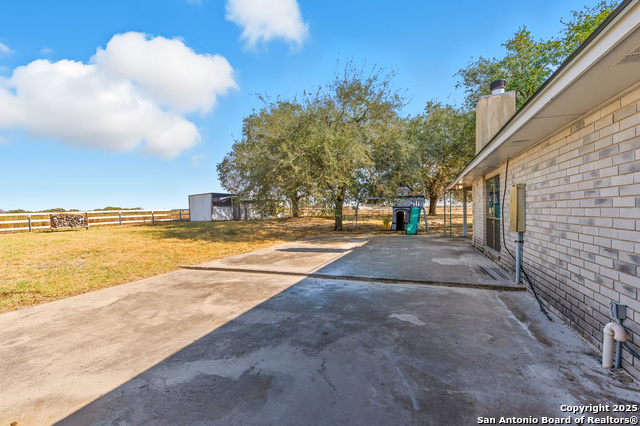 Image 32 of 44 For 706 Sunrise