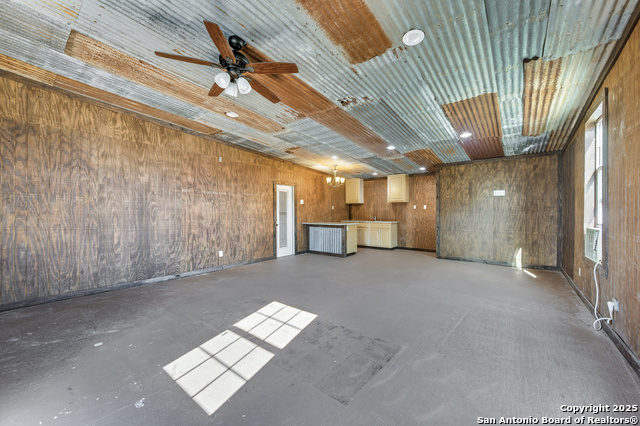 Image 36 of 44 For 706 Sunrise