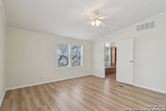 Listing photo id 23 for 609 County Road 785