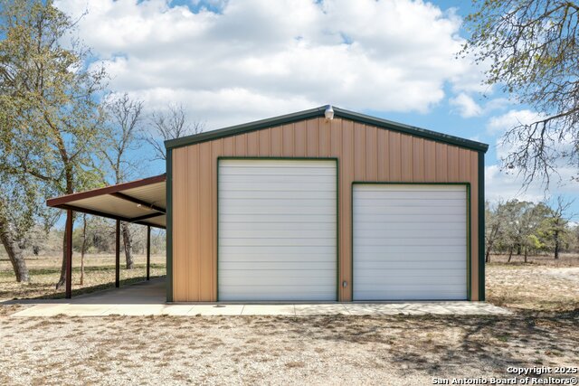 Listing photo id 40 for 609 County Road 785