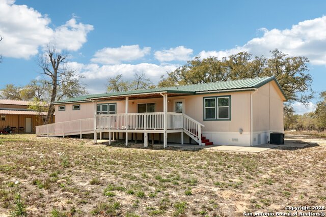 Listing photo id 47 for 609 County Road 785