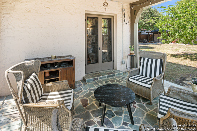 Listing photo id 19 for 211 Mary Louise