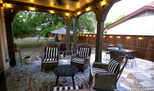 Listing photo id 20 for 211 Mary Louise