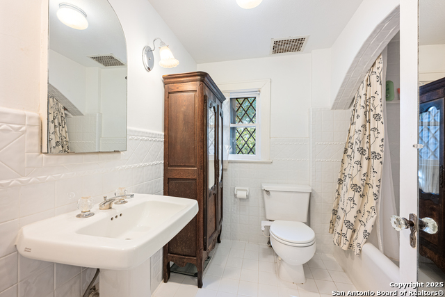 Listing photo id 29 for 211 Mary Louise