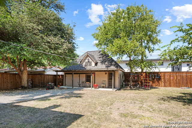 Listing photo id 34 for 211 Mary Louise