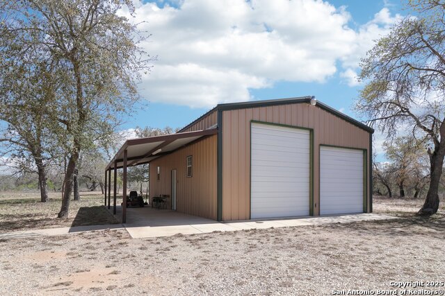 Listing photo id 15 for 609 County Road 785