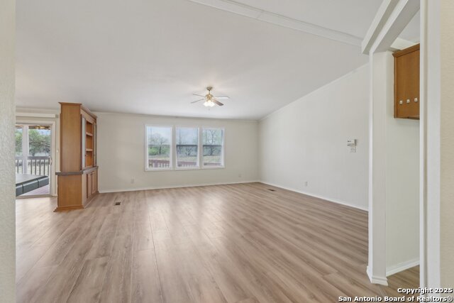 Listing photo id 28 for 609 County Road 785