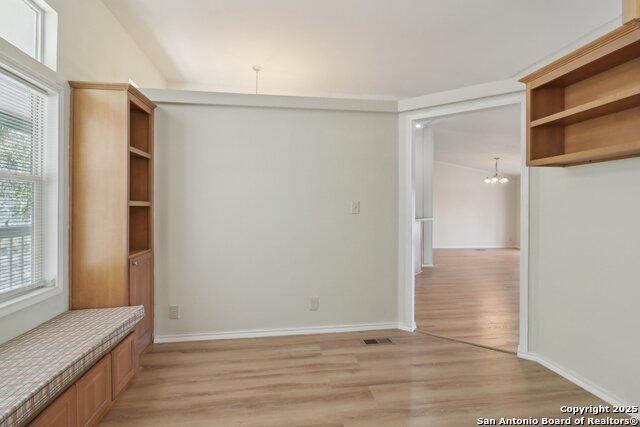 Listing photo id 35 for 609 County Road 785