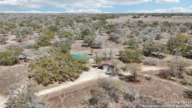 Listing photo id 3 for 609 County Road 785