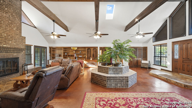 Image 19 of 48 For 400 Person W