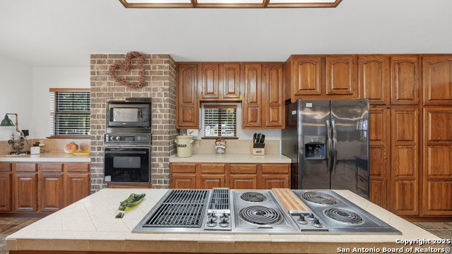 Image 24 of 48 For 400 Person W