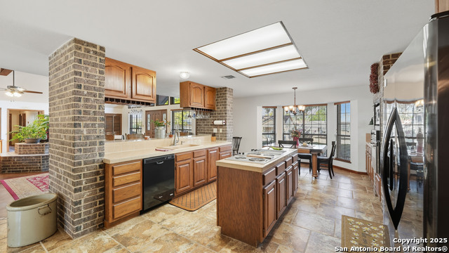 Image 26 of 48 For 400 Person W