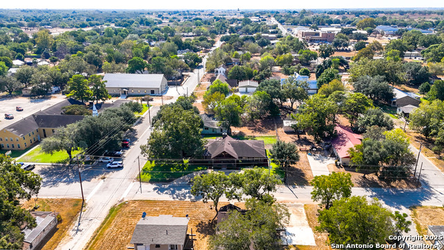 Image 3 of 48 For 400 Person W