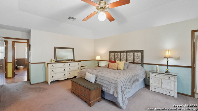 Image 34 of 48 For 400 Person W