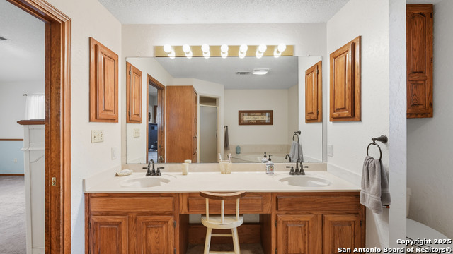 Image 38 of 48 For 400 Person W