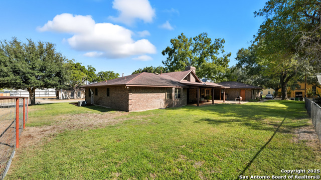 Image 7 of 48 For 400 Person W