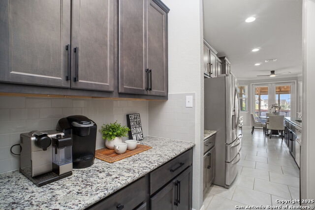 Listing photo id 11 for 624 Minerals Way